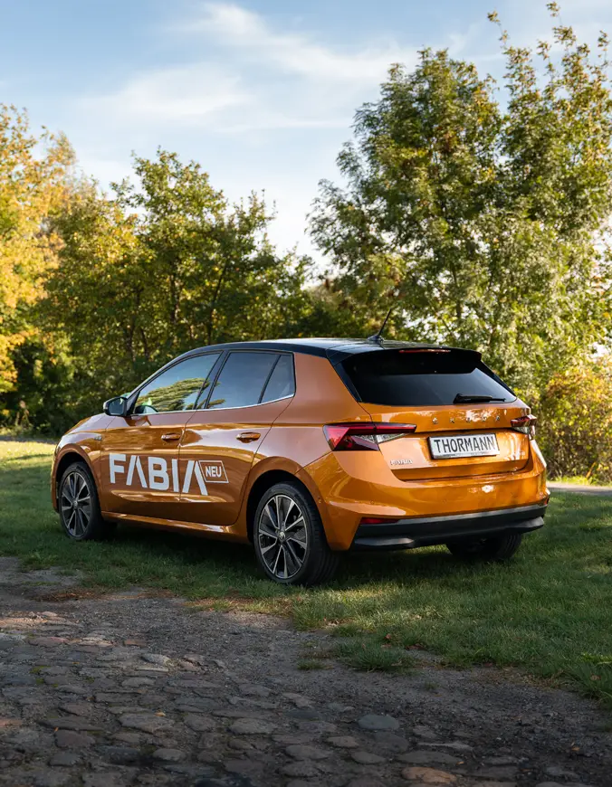 Der Skoda Fabia Essence - Rückansicht- Jetzt den Fabia bei deinem Skoda Autohaus Thormann / Mothor in Stendal, Gardelegen oder Brandenburg kaufen!