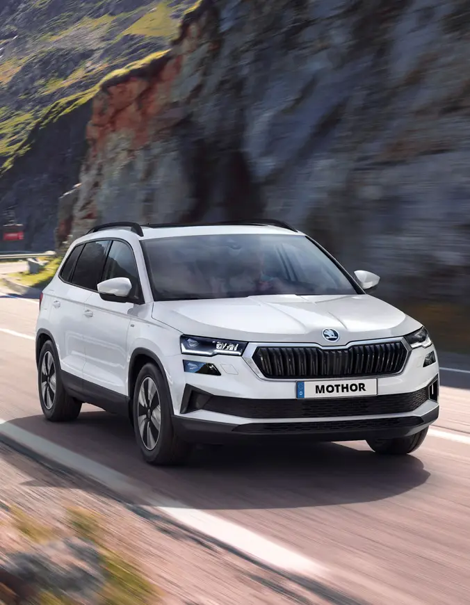 Der Skoda Karoq Selection - Frontansicht- Jetzt den Karoq bei deinem Skoda Autohaus Thormann / Mothor in Stendal, Gardelegen oder Brandenburg für 239 Euro monatlich leasen!